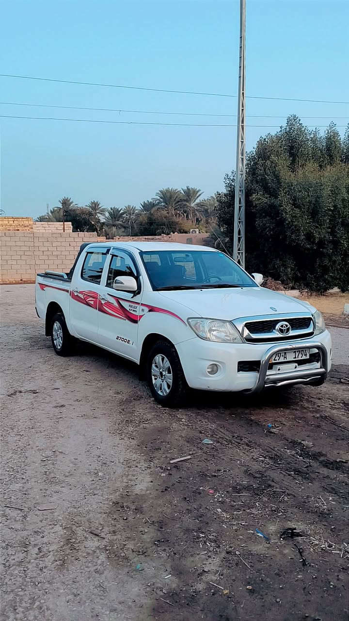 سلام عليكم فلاونزه 2010 سياره حلوه ونضيفه مكاني الدوانيه الشراي يتصل ***********
