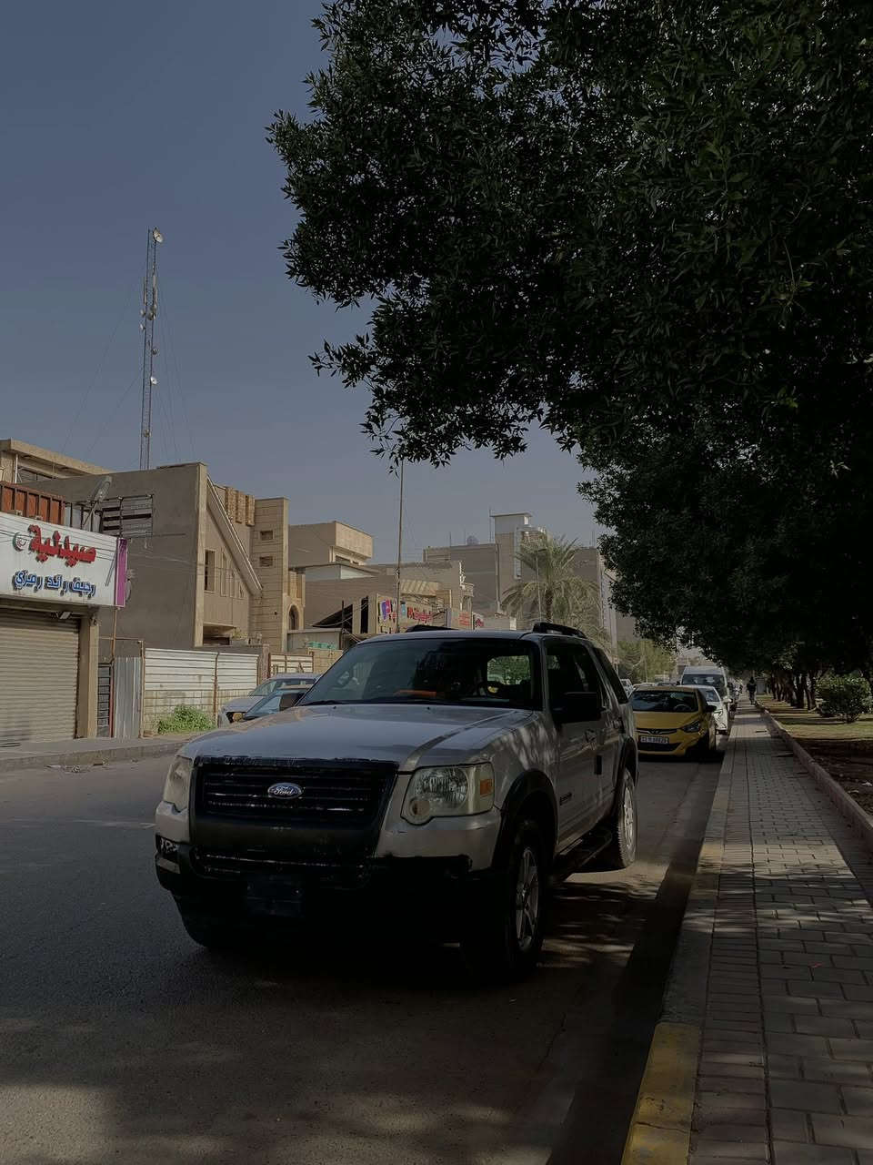 سلام عليكم فورد اكسبلور 2007 
مزاد وزاره داخليه ترقيم مجاني 
سيارة محور مكينة 3000V6
كير ومكينة مكفولات 
كهربائيات شغاله 
داخل 7راكب داخل بيجي
صدر 80/100
تبريد 3قطع 
السعر 55وبيهة مجال 
موًقع سيارة :بغداد البلديات 
***********
