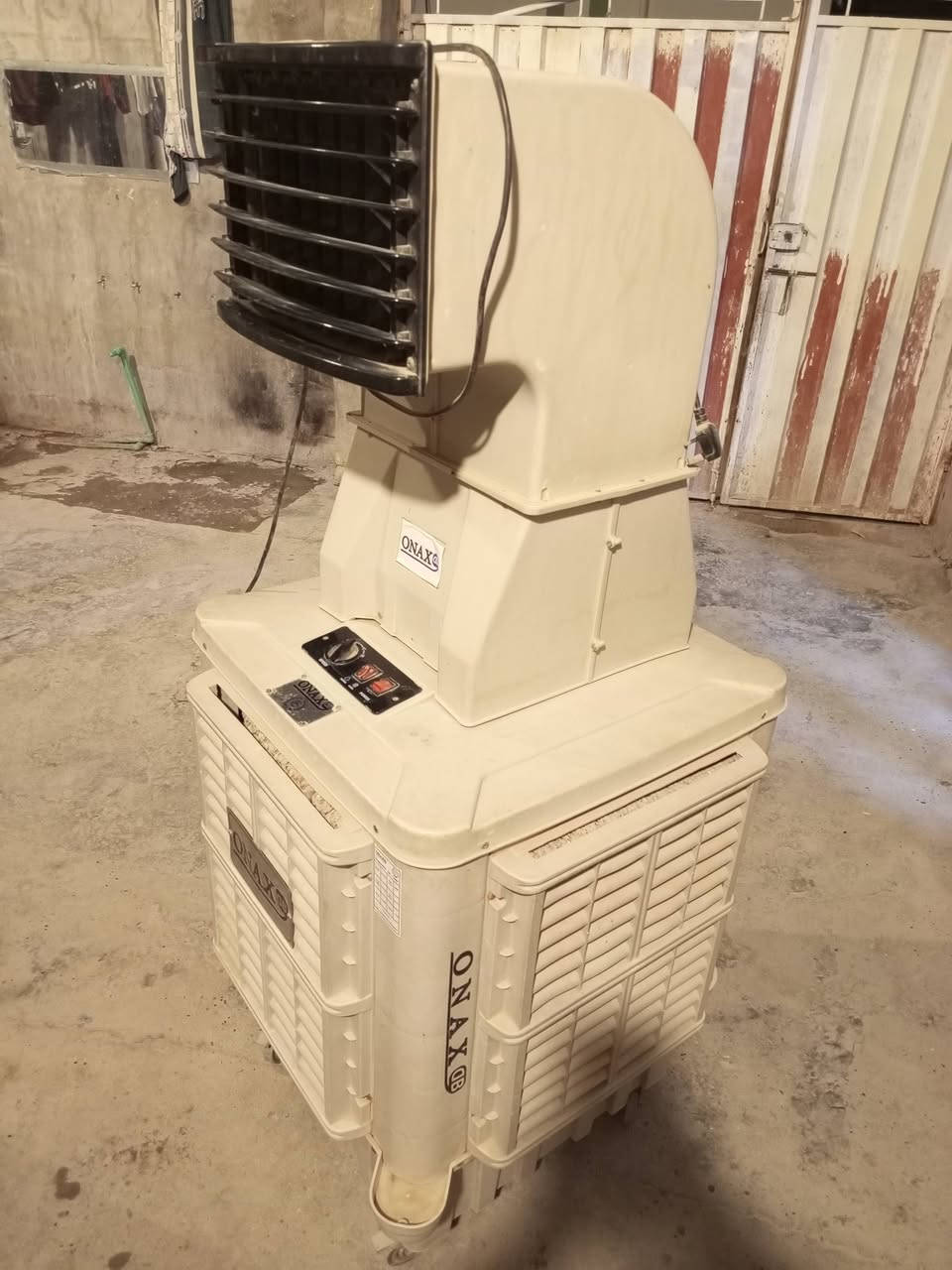 السلام عليكم مبرده للبيع استعمالها قليل السعر 200
***********
