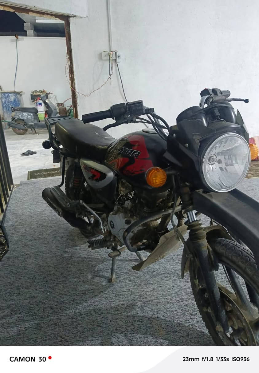 من رخصة الادمن بوكسر للبيع رقم او سنويه مكينه مفتوحه الدراجه كلش راقيه السعر مليون او600 الاتصال ‏‪‏ *********** المكان حمدان
