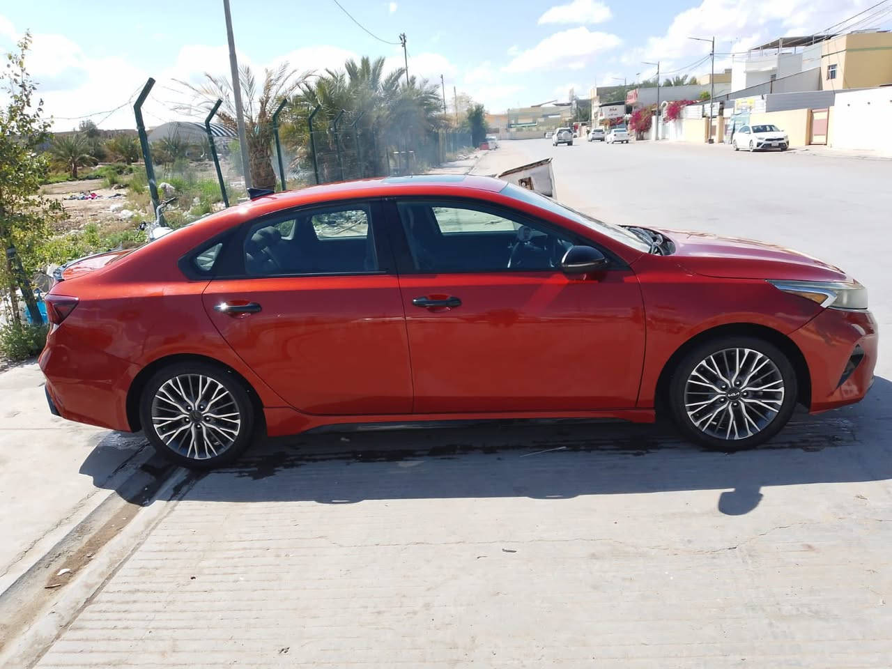 سلام عليكم
للبيع كيا فورتي جيتي لاين
مديل 2023 لون مشمشي
ماشيه 72.000 قابل للزياده
مكينه 2000 دوش 
كيرAt. نمر6
فول رادار امامي خلفي جانبي 
تحديد مسار مثبت سرعه 
اوتو هولد 
بصمه بيبان وتشغيل 
كشنات قطعتين
فتحة سقف جيتي لاين السياره 
رقمها اربيل الجديد معروضه 145 وبيها مجال وارد امريكي وصور الحادث بل منشور
تواصل واتساب ***********
