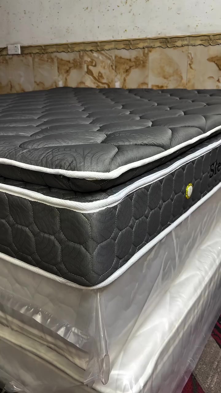 🚀 *عرض خاص جداً!* 🚀
#تخفيضات  حصرية على المرتبة وكالة التركية الفاخرة! Sleep foam💥

- التوصيل مجاني داخل بغداد* 🚚
-توصيل إلى جميع محافظات العراق* 🌟
- هدايا مميزة مع كل مرتبة*:
- 
## مواصفات المرتبة المميزة:

1. *وجه قطن 100%* ناعم ومريح 
2. *ارتفاع المرتبة*: 30 سم 📏
3. *طبقة كاربت عازلة للرطوبة* وتر بروف 💧
4. *سفنج ضغط عالي* من النوع المميز اول استرا 🔥
5. *ضمان حقيقي*: *7 سنوات* 🔒
 - *ما ينزل ولا يخسف*! إذا نزل، نبدلك بدوشك جديد! 🔄

# السعر بعد التخفيض:
- *كان: 240 ألف ❌*
- *هسه بس175 ألف فقط ✅
-
جميع القياسات متوفره
1_النفر 90x190
2_نفر ونص 200x120
3- النفرين 180x200 و 160x200و 150x200

 للحجز أو الاستفسار:
- تواصل ويانه عالصفحة 📲
او على الرقم التالي *********** 
- *العنوان*: بغداد الجديدة – شارع المسبح 🗺️

*احجز مرتبتك الآن واستمتع براحة ونوم عميق!* 😴
