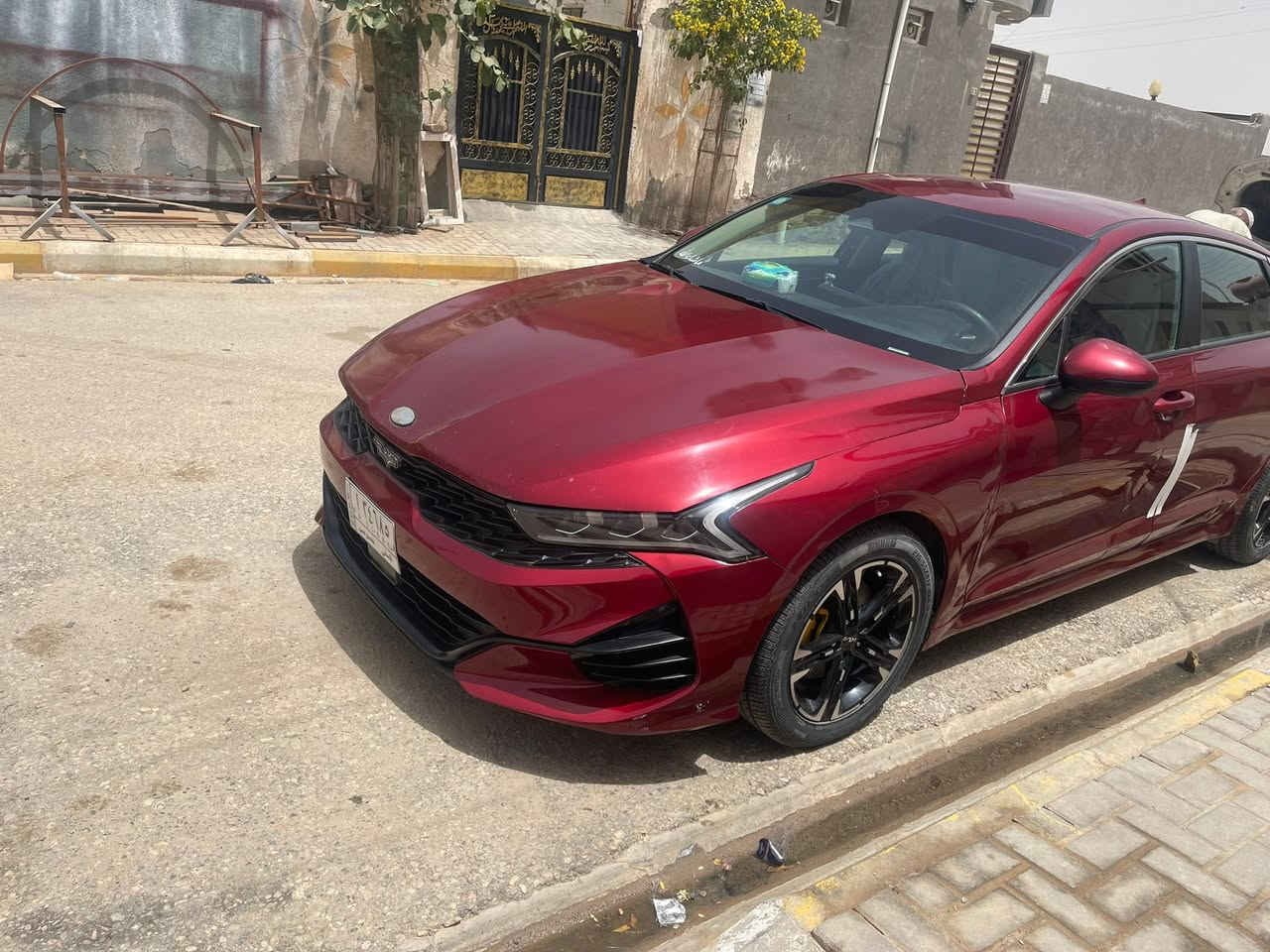 كي فايف 21 محرك. 1600 تيربو. مكفوله كير مكينه. تبريد. 
ضربه الوارد بنيد تبديل وضربه بلهلال. الخلفي. فقط فول عدا الفتحه. 
130 وبيهة مجال 
***********
