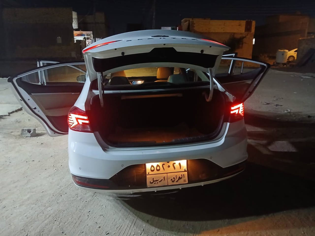 سلام عليكم الانتره موديل 2020 كفاله عامه فول مواصفات 1 /1
ماشيه 103 الف كيلو متر 
المكان كربلاء 
السعر  168 وبيه مجال بصيط 
موبايل ***********
