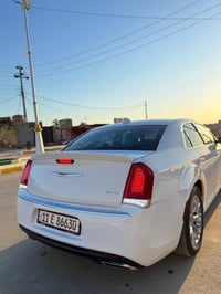 كرايسلر 300 • 2020 • باسمي