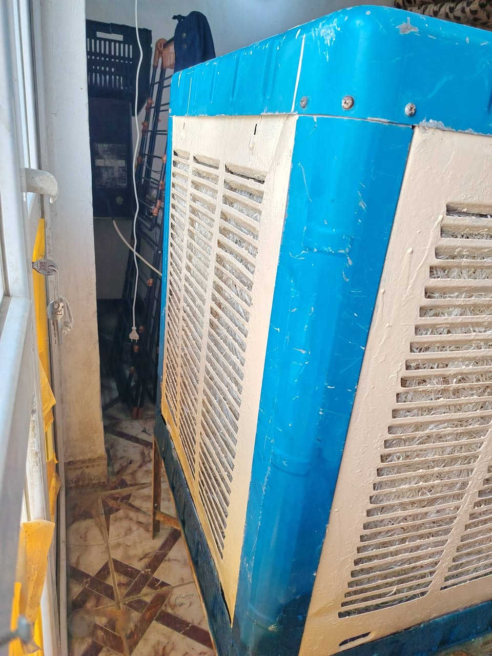 مبرده سوبر الكيترك حجم ثنين اونص
جل مالهه جديد عراقي واتر بم جديد سرعه وحده تشتغل مولد وطني أقل الأمبير تسحب السعر85الف بيهه مجال قليل
***********
