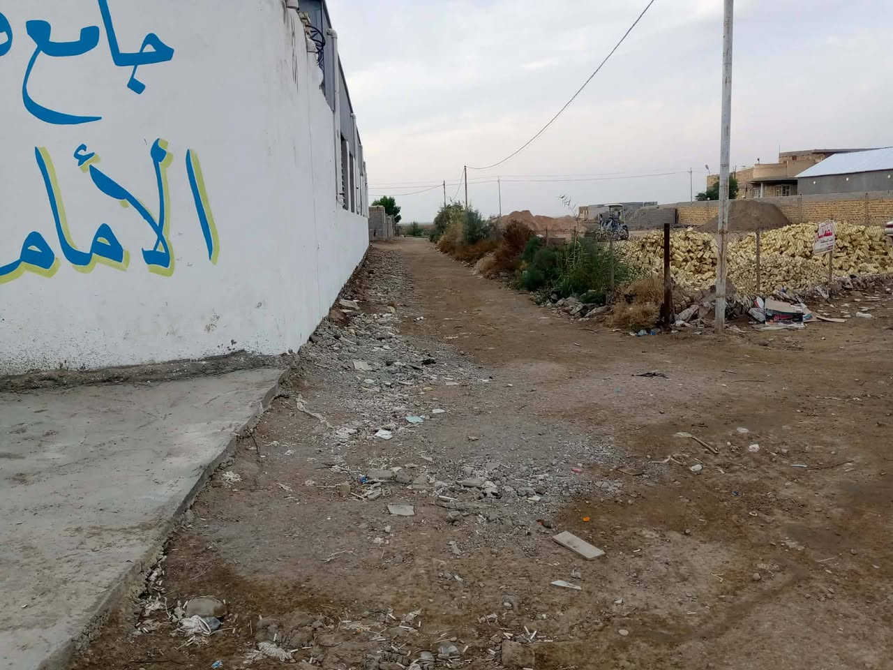 بسم الله الرحمن الرحيم
قطعة أرض زراعيه للبيع 
صوب بني ركاب 
طريق الشركات 
قرب بيت ابو مجاهد
خلف جامع وحسينية الامام علي 
المساحة 350
السعر 14 وبيها مجال 
للتواصل الاتصال على الأرقام 
الموجوده بالاعلان 
***********
***********
او مراسلة الصفحة 
#هادي_الحجيمي
