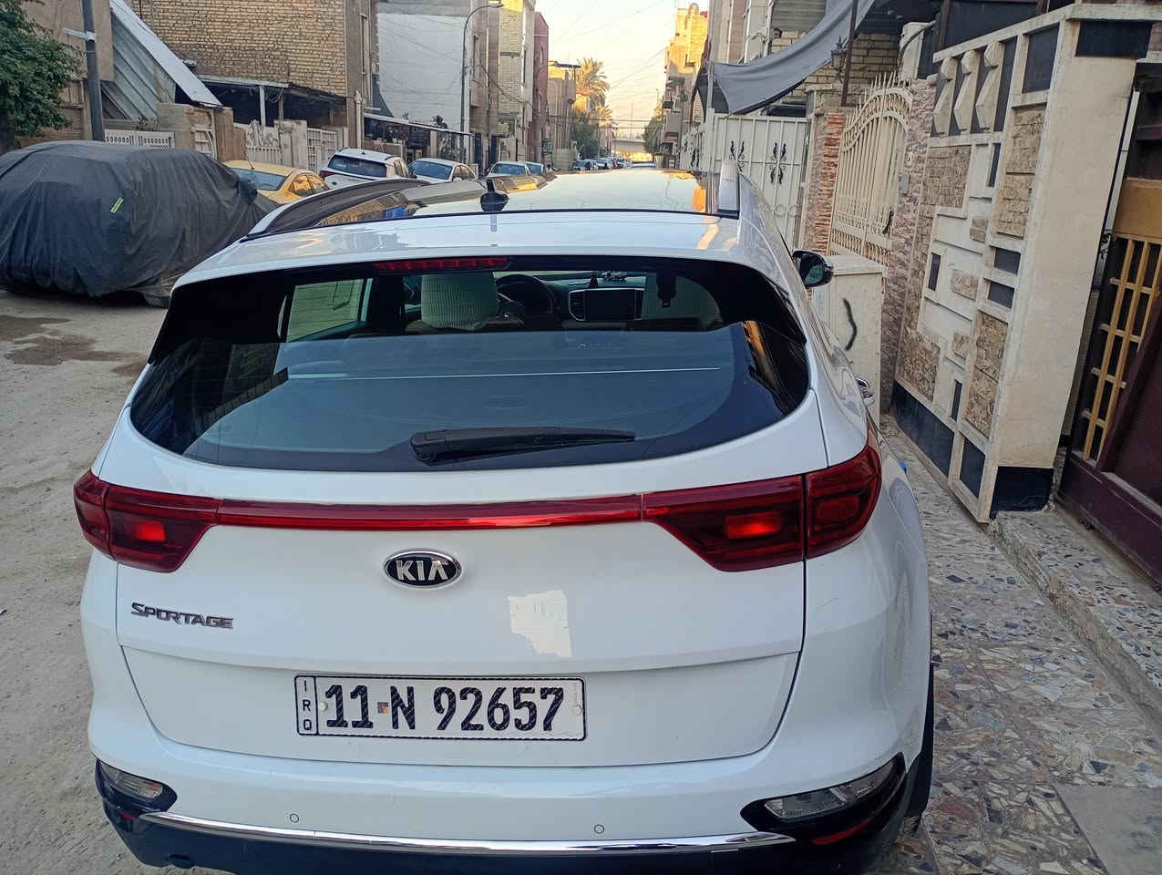 سلام عليكم سبورتج 2020 فول مواصفات محركها 2000 دوش تشغيل عن بعد بانوراما تحكمات ستيرن مانع انزلاق 3 انضمه ترحيب المري كشنات جلد حمصي كراسي كهرباء فول خليجيه السياره ماشيه 84 الف رايدهه 187 وبيها مجال حك الجيه بيها بوارد ورصعه *********** بغداد حي القاهره
