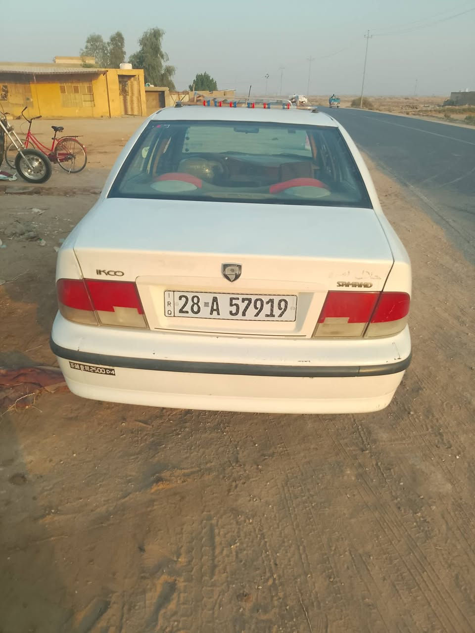 السلام عليكم سمند للبيع مديل 11مكينه كير حداديه جدد بيه جاملغ خلفي بجهت السايق السعر 30 وبيه مجال مكان نجف مشخاب ***********
