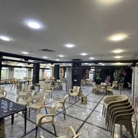 اغراض مقهى • كراسي ١١٥ • طاولات ٧٠