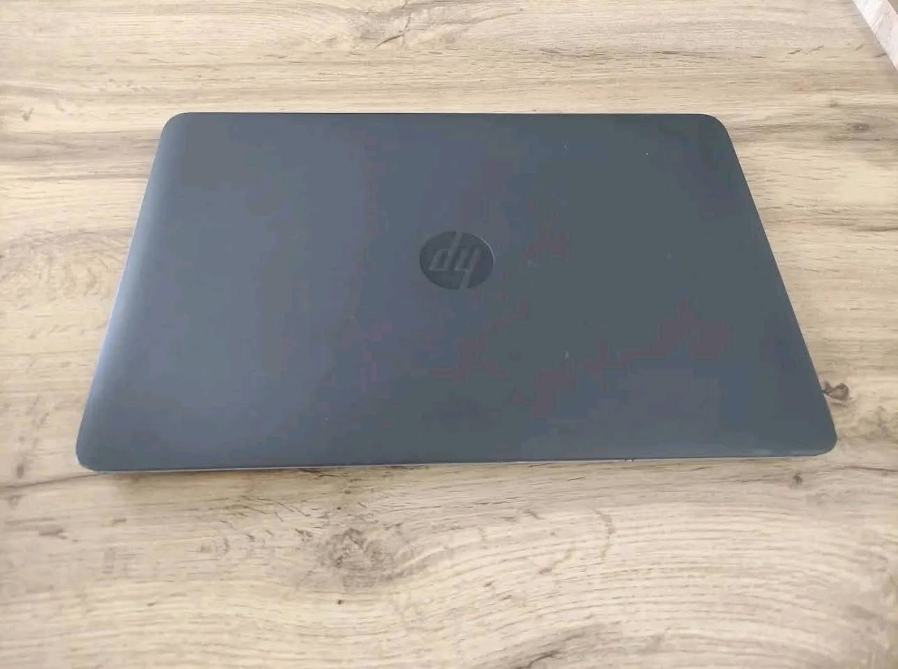 لابتوب اج بي الجيل السابع  
المعالج core i5 الجيل السابع
رام  8 كيكا DDR4
هارد 256 كيكا SSD
كرت الشاشه Intel Uhd 520حجم 4 كيكا
الشاشه حجم 14 انج ضد التوهج  
باتري ليثيوم 6 خلايا  شحن سريع 65 واط والباطرية ممتازة كامرة دقة hd
 منفذ تايب سي و رام وسيم كرت وباقي المنافذ   الحاسبه كلش نضيفه وحلوه
السعر 260 الف النجف, العراق


**إذا كنت صاحب هذا الإعلان وتريد حذفه لأي سبب، رجاءا أرسل رسالة إلى الدعم الفني**