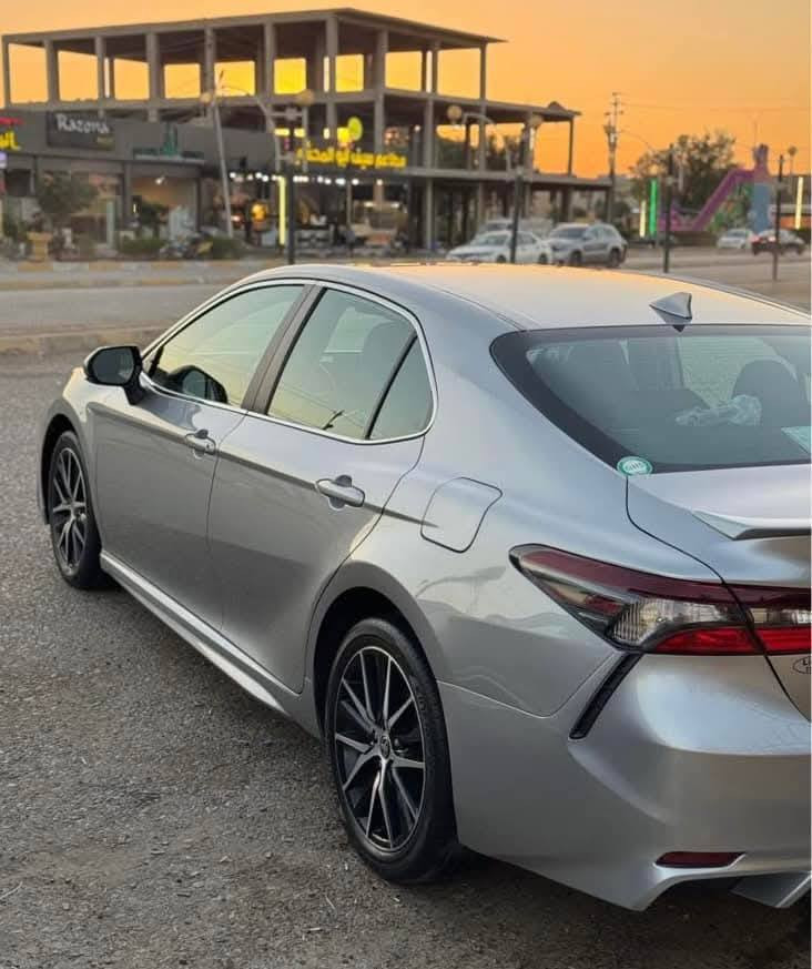 2023 Toyota Camry Se 
تويوتا كامري  امريكي 2023  SE
لون سلفر 🤍
حادث / بونيد +جامرلغ صبغ 🔻
ماشي 41 الف ميل 
السياره بدون ايرباك كلها سليمه ♥️ ✅
السياره رقم سليمانيه بسمي 
موصفاتها :- SE
شاشة كبير 🖥
كاميرا 📷
رادار
شفات بالاستيرن 
3 وضعيات للقياده 
اتو ستوب
ويل اسود بلاد 🛞
تحديد المسار
تحديد السرعه
كشن جلد وكهربائي
نظام سبورت ويكو
بيها هوايه موصفات
السعر اتصل وبيك خير وتدلل 
***********
