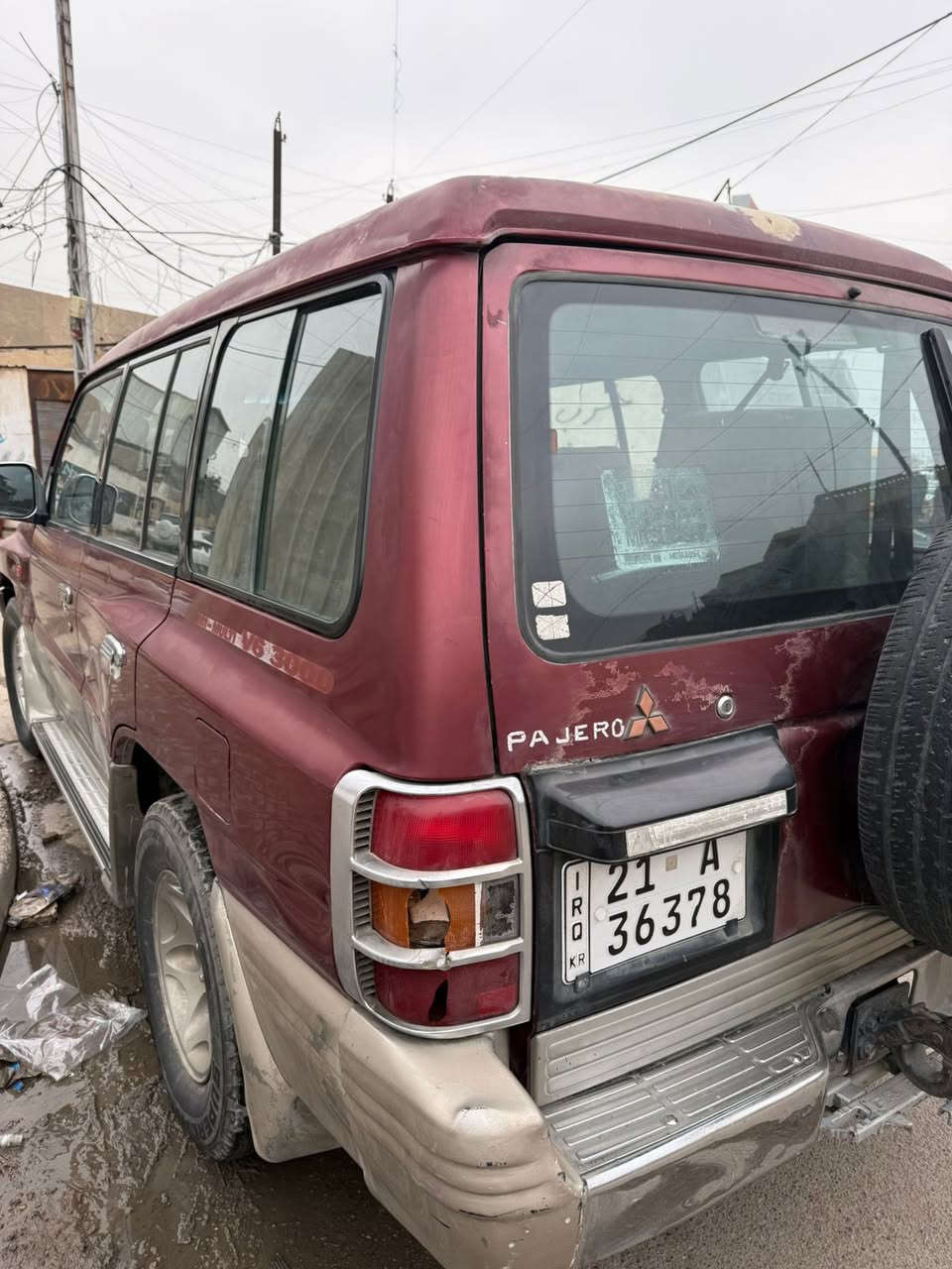 السلام عليكم اخوان كالوبر موديل 2000 مكينه كير حداديه رقم سليمانيه سنويه للا 31 السياره خير من الله #السعر 55$ وبيها مجال للشراي مراوس  حسب القناعه مكان السياره بغداد العبيدي الرئاسه شارع 20 للاستفسار (*********** )
