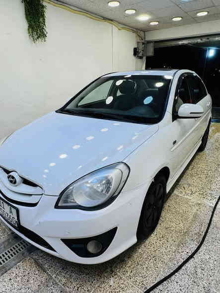 السلام عليكم
سيارة اكسنت للبيع 
موديل 2011 شكل السبورت
محرك 1600 دوش محرك وكير مكفولات 
حدادية جديدة 
فول مواصفات فتحة سقف واشاير بالمري
تبريد +تدفئة + شاشة + دوشمة جديدة داخلها جديد 
تخم تاير جديد ادامة جديدة للمحرك 
 سيارة رقم بغداد ب اسمي شرط رقم جديد سنوية جديدة تحويل ثاني يوم 
ماشية 145الف حقيقي سيارة مال دكتورة
السعر 110 للتواصل  مكاني بغداد ***********
