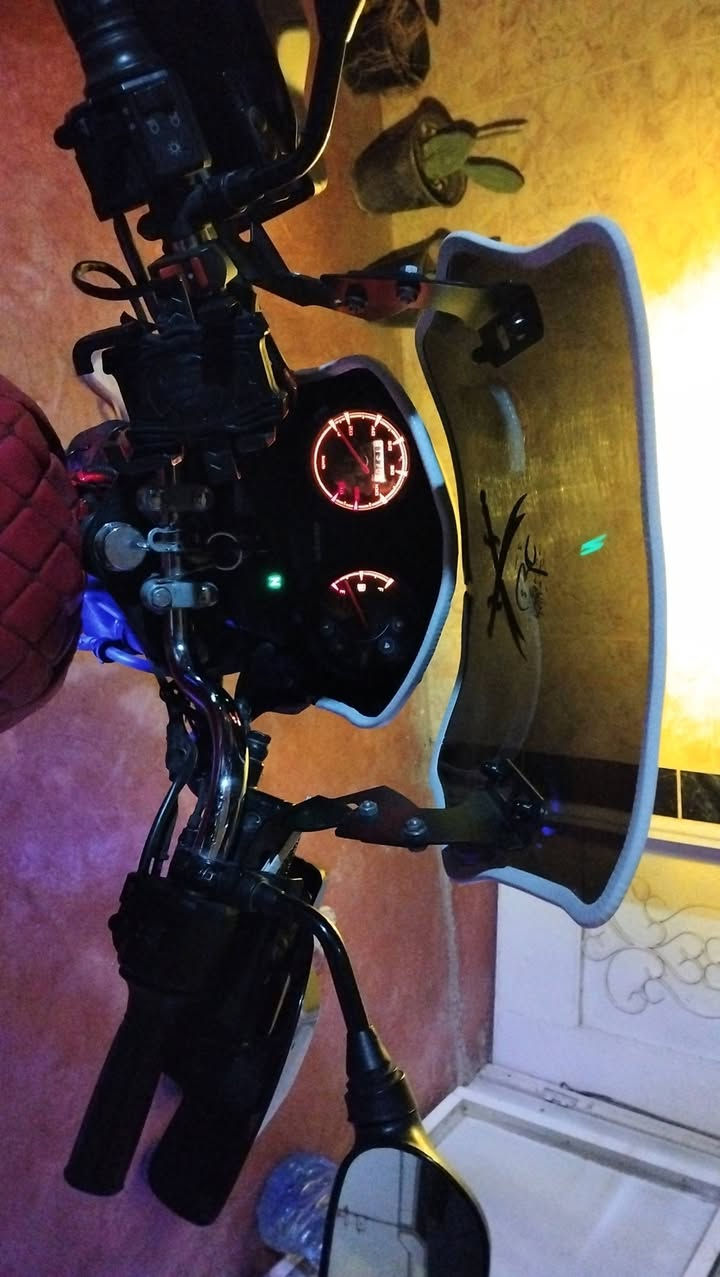 دراجه بوكسر
للبيع مابيه اي نقص 
موديل 2023
سنويه جديده تحويل ثاني يوم 
اي ستفسار ***********
