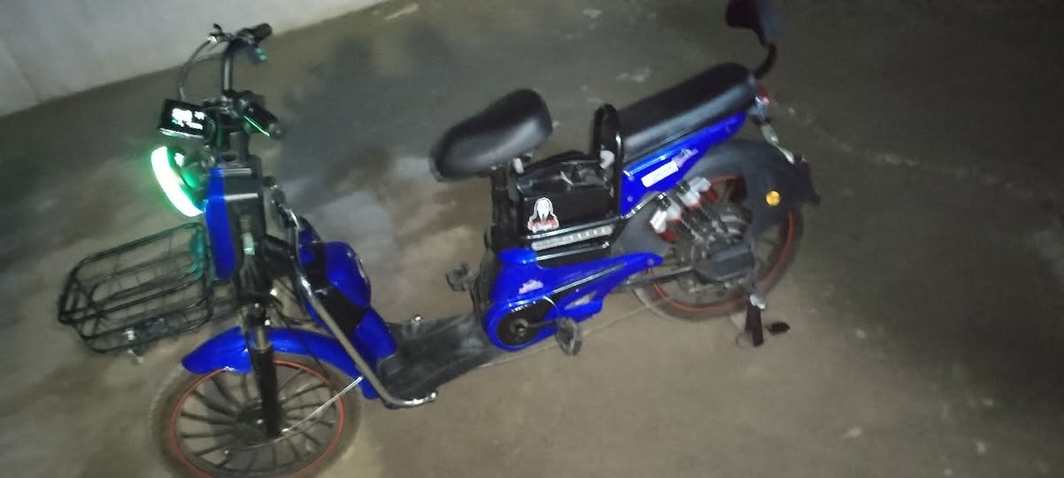 دراجه جديده قلليل مستعمل فول مواصفات كارت بصمه مفتاح بلوتوث كهرباؤيات كله فول ناعمه ونشطه سع،  250 الي يريد يتفضل خاص


**إذا كنت صاحب هذا الإعلان وتريد حذفه لأي سبب، رجاءا أرسل رسالة إلى الدعم الفني**