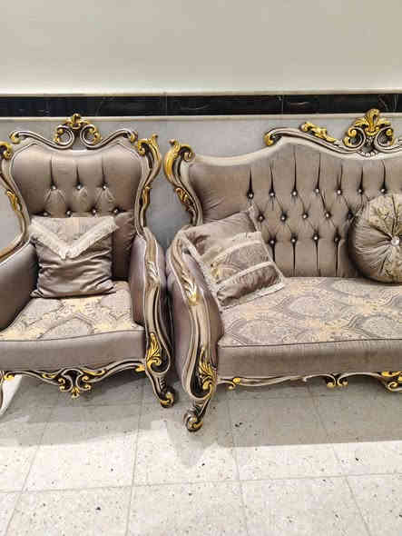 السلام عليكم لبيع 10 مقاعد نضافه 100 جديد استخدام قليل السعر مليون و400
بغداد فلكت حي النصر
***********
