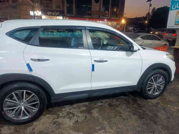 السلام عليكم توسان موديل 2017 السيارة بيها الجاملغ الخفلي الهلال بارد شويه الباقي مكفول من الصبغ حداديه وصدر مكفولات السياره جاهزه ومناقصه شيء تخم تاير جوه كير ومكينه مكفولات السعر 179 تبيها مجال العنوان الدوره شارع 60/الرقم ***********
