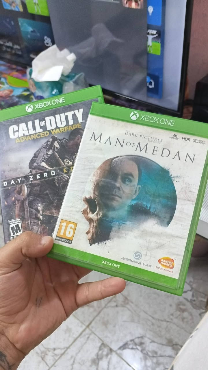 سلام عليكم xbox on s نظيف ويا يدات ثنين و قرصين ويا حساب بي تلث العاب غراضه كامله سعر 200 بي مجال بسيط
هاذ رقمي***********
