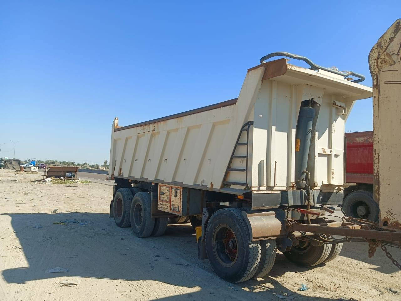 سلام عليكم  البي موديل 88 قماره كرواتي مربوطه قاطره ومقطوره . جي اف رقم نجف مكينه 35  كير 160 مكان السياره بلنجف السعر 5 شدات وربع  وبيه مجال اتصل عليه صاحب السياره  ***********
