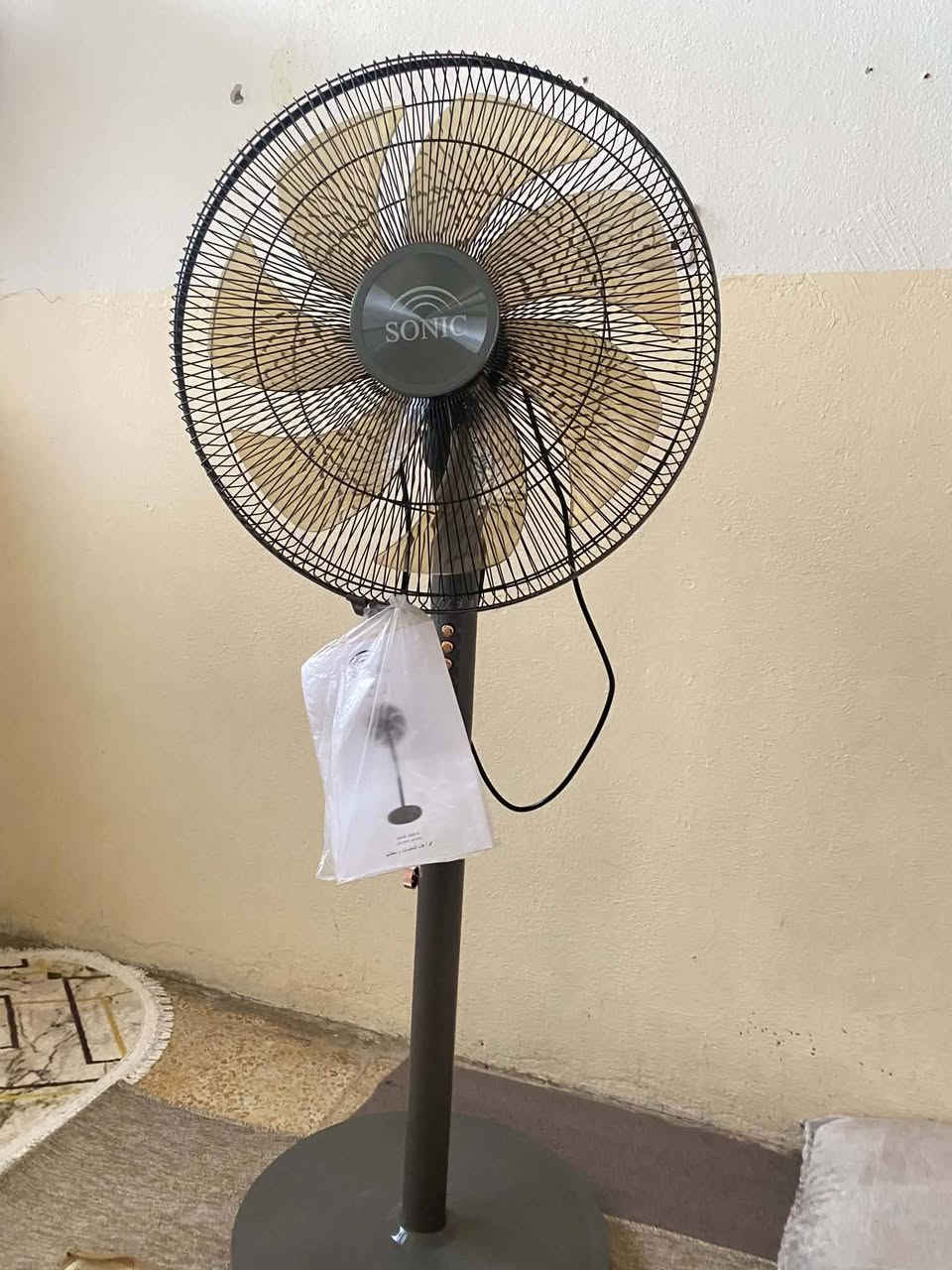 سڵاو بەڕێز ئەتوانی ئەوەم بۆ بفرۆشی 

تازە كڕیومە لەوانەیە ئەوپەڕی ١٠ ڕۆژێك بەكارهاتبێت

شەریكەی سۆنیكە سعری55ومامەڵەهەولێر برایەتی


**إذا كنت صاحب هذا الإعلان وتريد حذفه لأي سبب، رجاءا أرسل رسالة إلى الدعم الفني**
