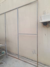 حديد • ٤٫٥م طول • ٢٫٥م ارتفاع