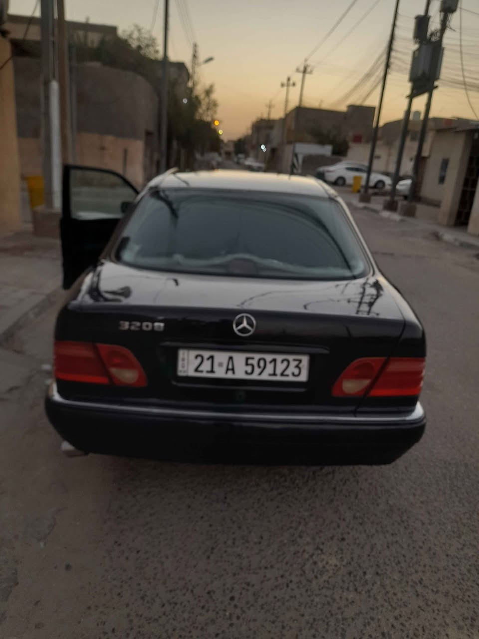 البيع والمراوس مارسدس ام عيون موديل 96سياره مكينه وكير محور 3000 خير من الله رقم سليمانية الدولي الجديد تريد وكاله تريد تحويل سياره غرفته حلوه ونضيفه السعر...67 
المكان البصره الامن الداخلي
للاستفسار الاتصال *********** البصرة, العراق
