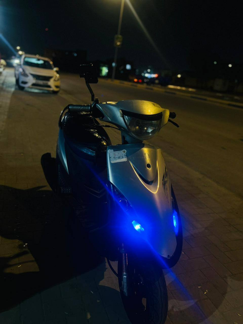 السلام عليكم من رخصت ادمن الكروب دراجة للبيع ماكس عدلة الدراجة حلوة وناعمة وتخبل كلجات رياضي صجم رياضي كلة جديد شعلتها تاكل الكاع ونهضتها صلوات على محمد عقل جديد باتري جديد كلشي بالدراجة شغاال كهربائيات كلها شغاله هورن اشاير لايت عالي رماش سكليتر ماعده الكيج مال بانزين مو شغال عندي الدراجة حلوة نضيفة معدل 120km الدراجة مكينتها نضيفة حلوة مال بيت نقص مابيها ناعمة بالمشي صوت مابيها خرسة الدراجة واحلى من الصور 
رقم: *********** 
سعر: 750
