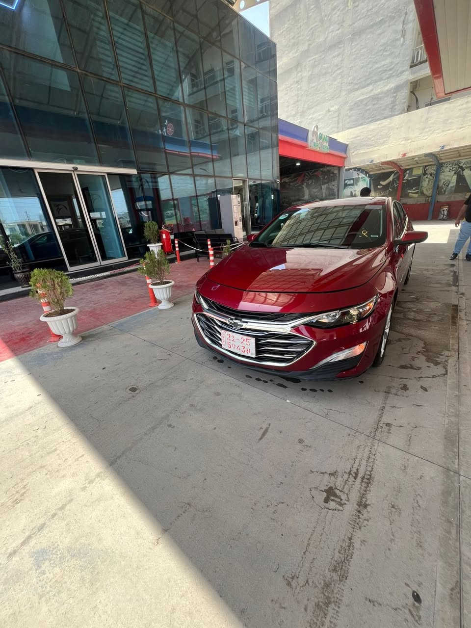 السلام عليكم
شوفرليت ماليبو LT2024

ماشية 40 الف km 

 سعرها 143 ورقة 

مواصفات السيارة

•

المواصفات :

حساسات خلفية

بصمة 

كشنات كهرباء 

هاندبريك بصمة

اوتو ستوب

رادار امامي مانع تصادم 

تشغيل عن بعد

رادار تحديد مسار 

دخول بصمة عدد 2

مرايات جانبية كهربائية

نظام Apple CarPlay/Android Auto

تحكمات ستيرن جهتين كاملة

لايتات استشعار AUTO 

عداد رحلات

6 سماعات

‏ABS / EBD

تحديد سرعة

و بعد بيها هواي مواصفات

 سونار المندلاوي  هم موجود 
 مكان السيارة الدورة. او المنصور 

السيارة باسمي  شوكت متريد تحويل تدلل 

اتصل وتدلل 0774228005


**إذا كنت صاحب هذا الإعلان وتريد حذفه لأي سبب، رجاءا أرسل رسالة إلى الدعم الفني**