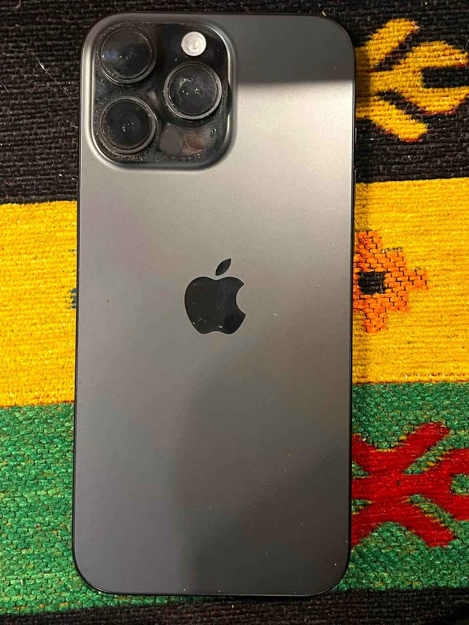 ايفون 16 pro max
بطاريه 89
ذاكرة 256
لون اسود
سعر 1350 
عنوان شارع فلسطين
هـ/***********
