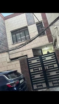 بيت للبيع في الكاظمية مقابيل حسينيه النواب بفرع مطعم صباح بيجه  ثاني ب...