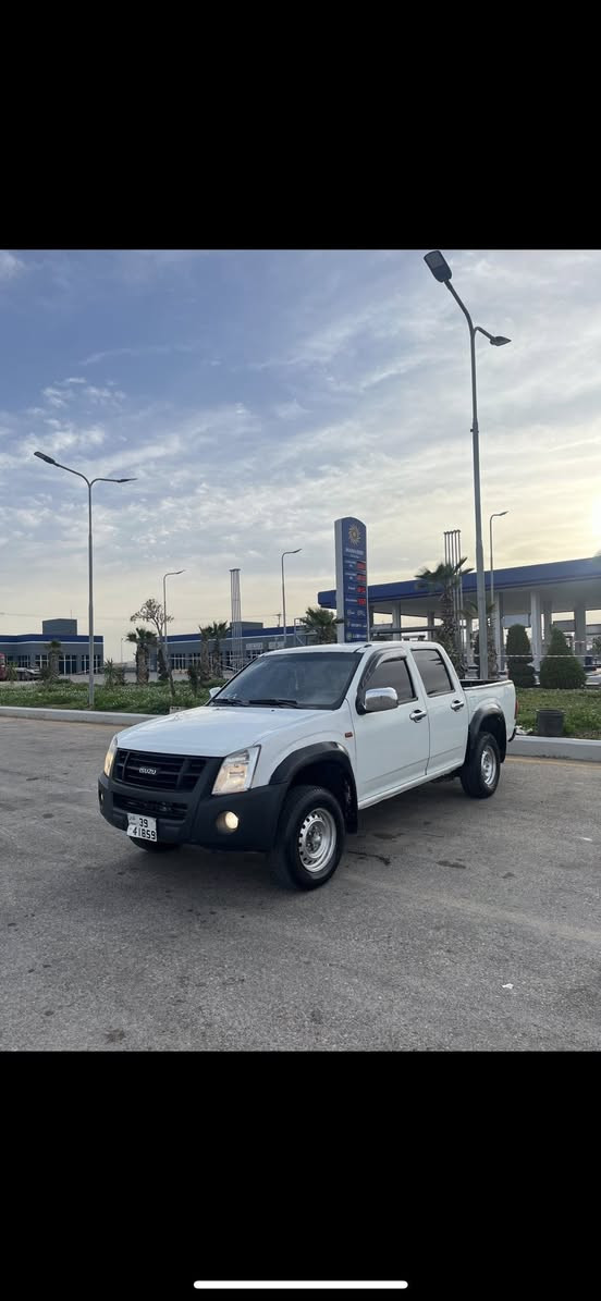 بكم ديماكس موديل 2009 بحالة الشركة 4\4
مالك واحد من الشركة 
فحص كامل 7 جيددددد
دهان الشركة 
ماتور 2500 تيربو فحص كامل 
قير بككس وكاااااااااااااااالة 
غرفة الشركة وكااااااااااالة 
مشيه الشركة نخب ول ولا طقه ✈️✈️✈️✈️✈️
السيارة كل شيء فيه على وضع الشركة 
مكنيك وكااااااااااااااااااالة مش بحاجة إلى اي صيانة 
مكيف حامي بارد 100/100 🔥🔥❄️❄️❄️
سنتر لوك شغال
البيكم من حض القناااا الله يبارك الصاحب النصيب 
السعر مغررررررررررري. 
الموقع المفرق مغير السرحان 
إلاتصال. 0772129772


**إذا كنت صاحب هذا الإعلان وتريد حذفه لأي سبب، رجاءا أرسل رسالة إلى الدعم الفني**