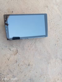 شاشة سيارة • نضيفه • وبيه مجال