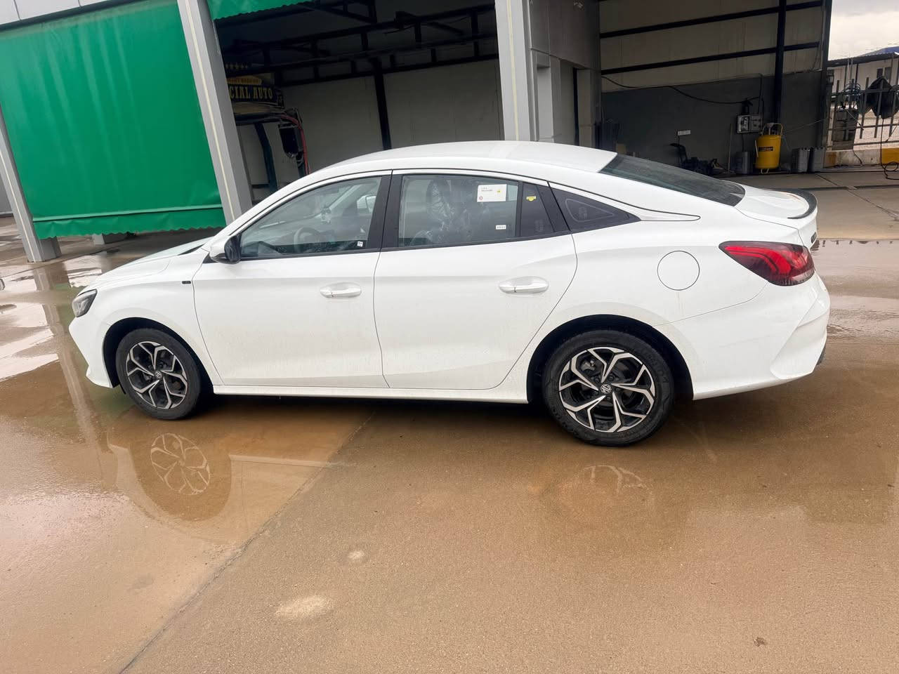 MG GT ۱٦٠٠٠ڕۆیشتوە هیچی نیە لە سلێمانیم ژمارەی مۆبایل *********** السليمانية, العراق
