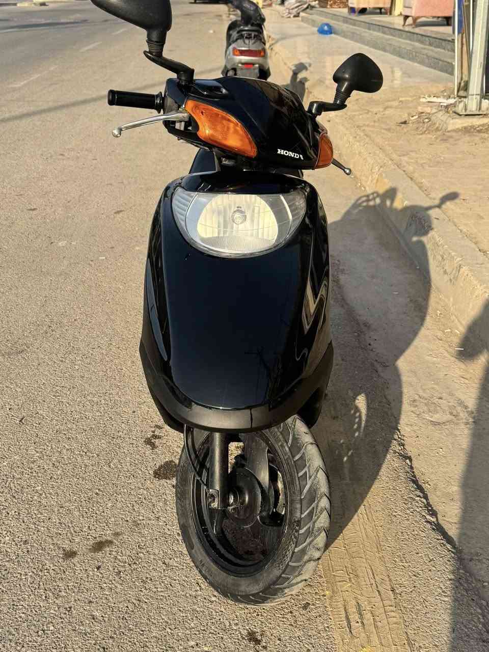 سبيسي نظيفة جداً كلشي شغال بيها 
السعر 650 وبيها مجال بسيط
***********
