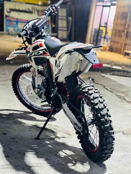 سلام عليكم شبابCRXموديل 2025لبيع كفلاه عامه من كلشي سعار 16وبياه مجال مكاني بغداد زعفرانيه ‏‪***********‬‏
