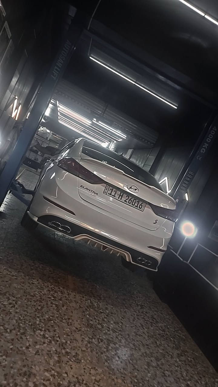 السلام عليكم النترا موديل 2018 بيه مكانات صبغ اثار تكشير الصبغ حادث جاملغ وشويه من البنيد مصلح نفسه السياره جاهزه تخم تاير جديد منضومه تبريد جديده كامله صدر امامي خلفي جديد ادامه منضومه بانزين جديده شاشه اندرويد دوشمه جديده السياره مصروف عليهه ومناقصهه شي السعر110 وبيه مجال للطيببن 
***********
