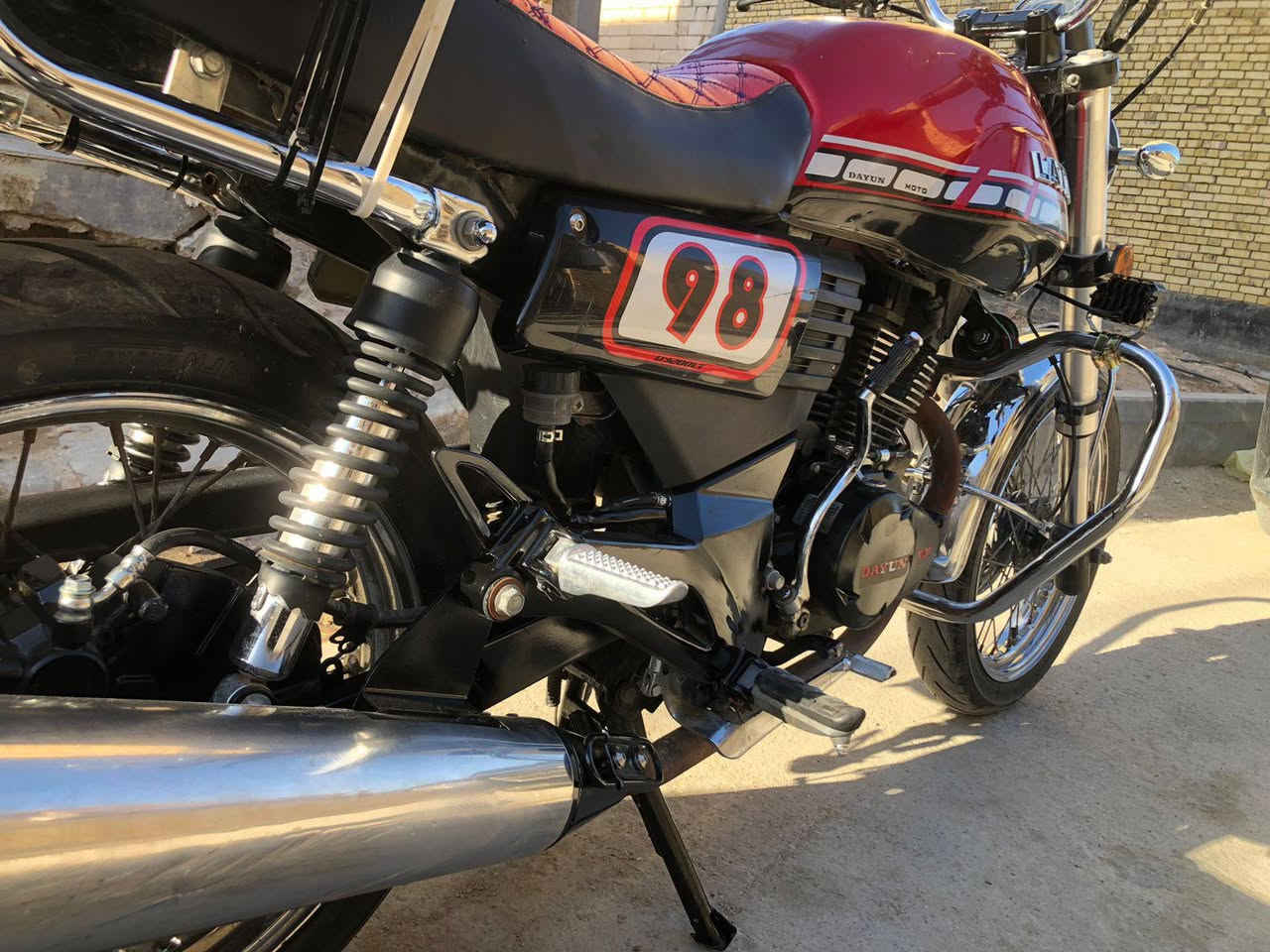 ‏دراجه دايوان لايتي موديل23
‏نضيفه تخبل خوش دراجه مال جناي محرك كفاله عامه سعته200cc ودهن كل5 ايام ابدل الزين اوراق اصوليه كامله مع ورقه الوكيل ديفون الامريكي ودهن مرات محسن مرات عادي للامانه قبل يومين عمرت هواي شغلات من الوكاله👇
‏1.فلتر شوته وشوته جديده
‏2.بلك من الوكاله
‏3.كشن طبي
‏4.بلوجكترات متغيرات فيدرالي اصفر ابيض رماش ع درع عدد2
‏5.واير كلتش
‏6.عينه وحساس
‏7.بداله جديده
‏8.تايرات وكاله جدد
‏9.حساس كلتش
‏10.قبق زنجيل 
‏11.صينيه امامي
‏12.باتري الوكاله وفيوزات
‏13.شخاطه سلف
لايت زنون عالي ناصي بلادي مع علامه دايوان
‏دراجه الياخذه مايخسر فلس شرط كرصه سلف تشتغل انطيك شرط نهضه ومعدل لاصوت لا تبخير نعومه كلش حلوه بلمحرك جيب اي مصلح عندك وتعال افحص واقتنع كلش وبلعافيه 
‏سعره 1600 وبيه مجال قليل مو شراي لاتعبني داعيك من كاعه تعبان مكاني ناصريه اسكان صناعي 
‏***********
