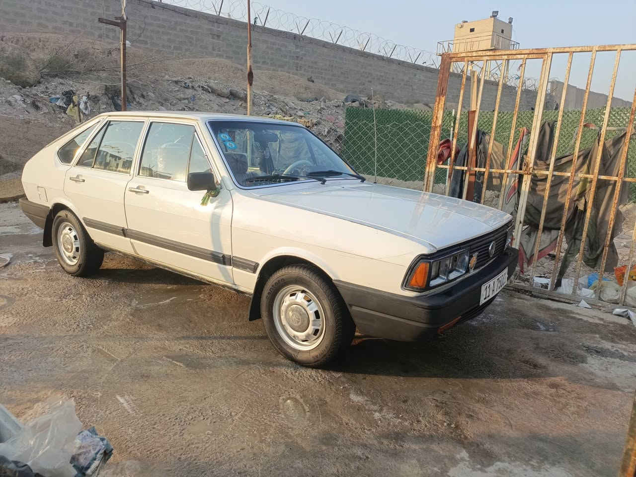 السلام عليكم برزيلي اللبيع موديل 88 السيارة مكفولة من
بيها مكان  الزعفرانية بغداد بسمي ***********
