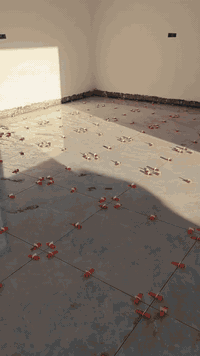 سلام عليكم  كادر سراميك وبرسلين ومرمر شقل درجه وله تسليم مهندي كادر من الانبار *********** واتساب موجود
