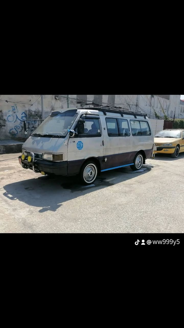 سلام عليكم كيه بسته للبيع موديل ٩٤ سياره جاهزه من كلشي من مكينه وكير وبم ونوزلات ما عايزه كلشي رقم احمر صدامي راعيهة يم تريد مداور تريك وكاله ابيعك جوم حديد ستفسار هاذ رقمي *********** مكان ديوانية
