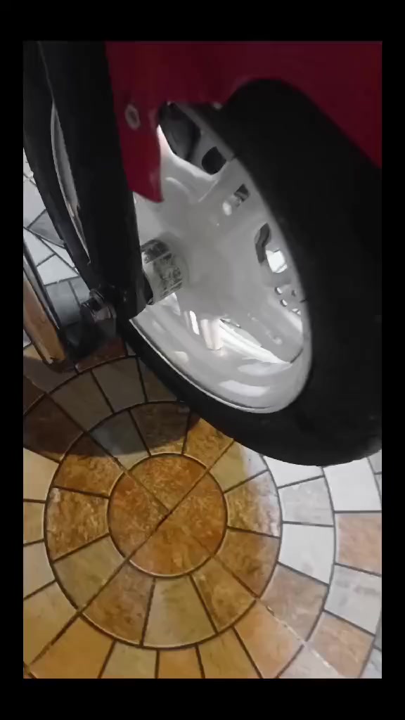 بايسكل شحن للبيع موديل ٢٥ خمس بطاريات كبار  العنوان دور الشيب السعر ٤٥٠ و بي مجال


**إذا كنت صاحب هذا الإعلان وتريد حذفه لأي سبب، رجاءا أرسل رسالة إلى الدعم الفني**