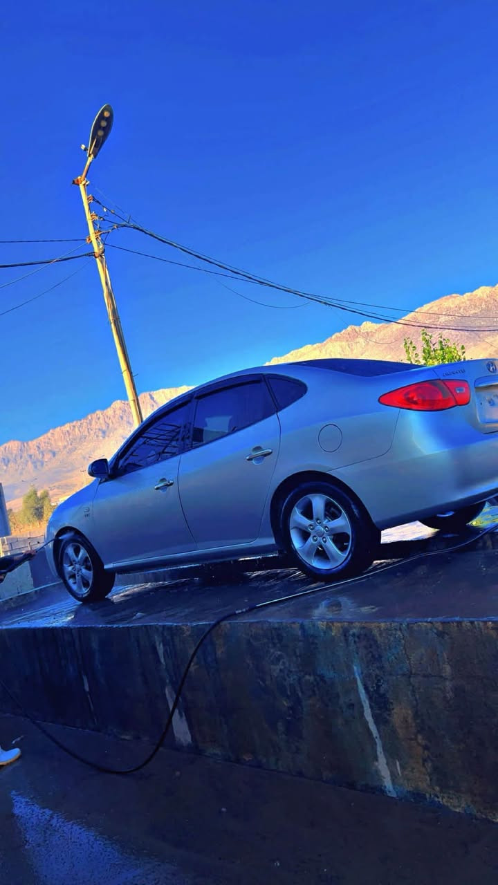 ئاڤانتی ٢٠٠٧
مەکینە ١٦دشکن بەرز 
جوار ویلو نوێی لەسەرە 
فول فولا بەس سلاید نیا 
شوین حاجیاوا
نرخی(51)گەلاو مەحامەلا
ژم
***********
