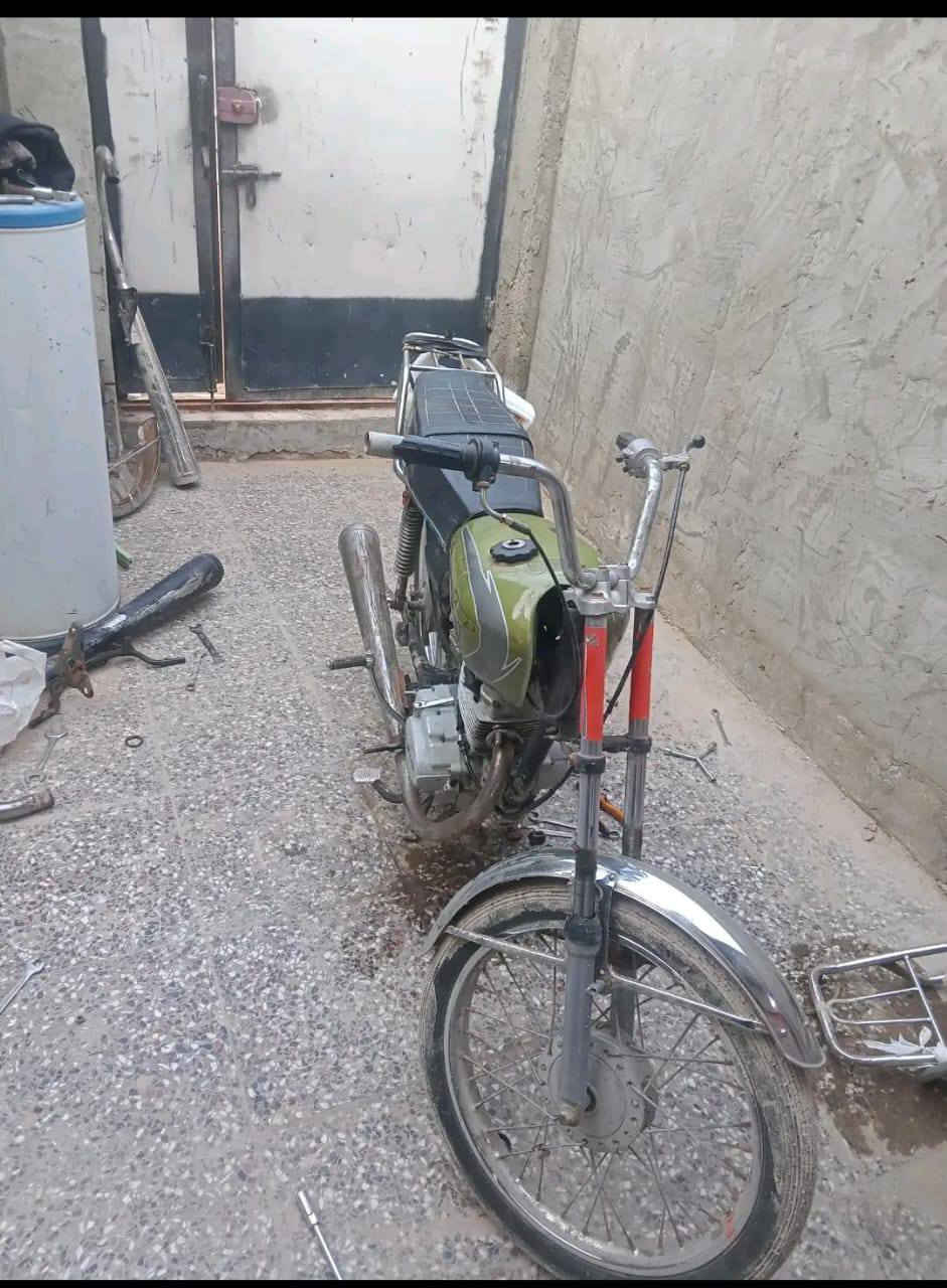 سلام عليكم دراجه للبيع كلك مكاني نجف كوفه سعر 225وبيهة مجال قليل  
***********وهاذه تصال
