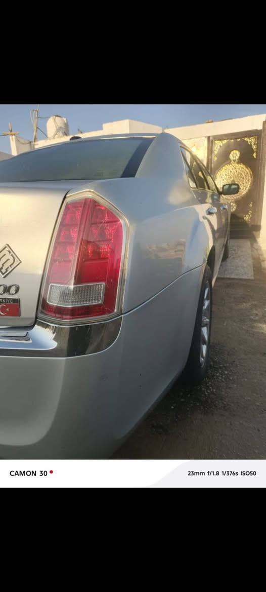 السلام عليكم اخوان أوباما موديل١٤ لون سلفري سياره جديده ونضيفه بيه كصه قماره فقط السعر ٦٥ مكان السياره ميسان غير متواجد على الفيس الرقم ***********
