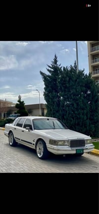 لينكولن تاون كار • ١٩٩٠ • السليمانية