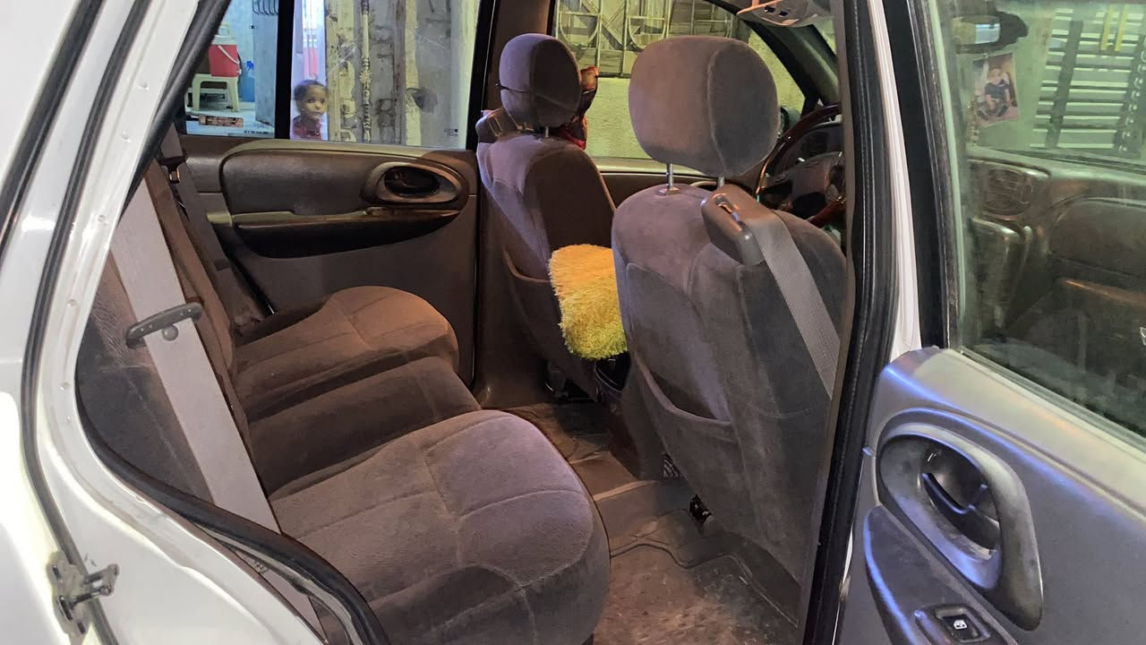 ابلايز البيع مديل 2002 ورارد ياباني معروف سيارة بدون حادث ولاتبديل اي قطعه مجرد شبرضربه تخم تاير حداد 80 في المائة مكينه وكير ابلاد تبريد شغال كهربائيات السيارة كل شغال السيارة بسمي مشروع وطني مكان السيارة بصرة الاتصال على الرقم *********** السعر 115
