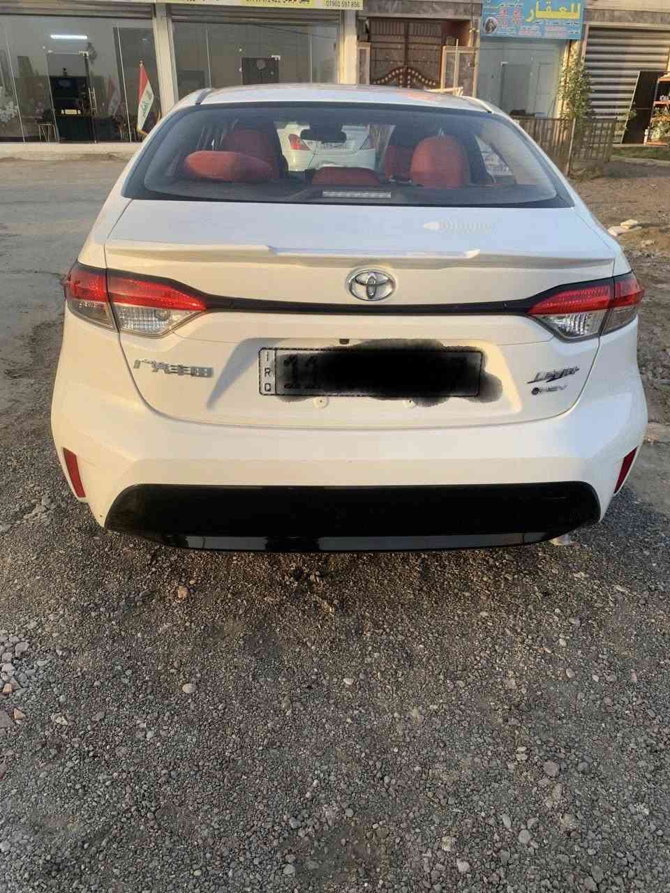 السلام عليكم
كورلا هايبرد ليفين موديل 2025 
فول مواصفات داخل احمر 
مواصفات الكورلا المعروفة بالسوك 
بيها رصعة فقط بالقمارة 
والصبغ شوية واكع بالدوسة بالبلاستك اثر طخة بسيطة 
ماشية 47 الف كيلو 
السعر 155 مع مجال بسيط 
الشراي يتصل واتساب او مسنجر 
 ***********
