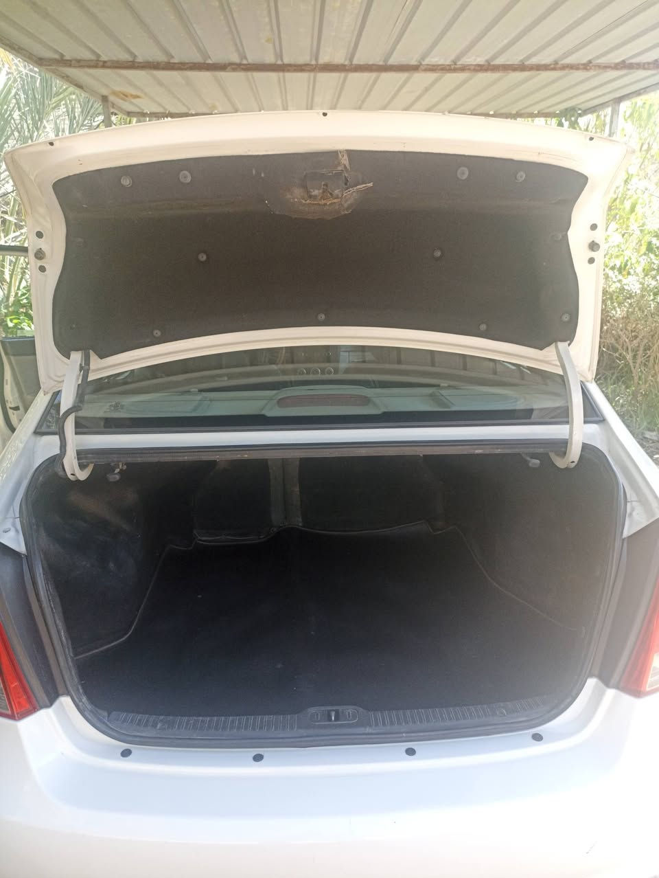 سلام عليكم مكلف بل نشر
سبكتره 2009
مكينة 2000 دوش
العنوان كربلاء الحسينية القنطرة البيضاء 
للاستفسار الاتصال عله صاحب السيارة 
***********
