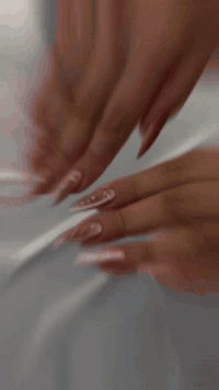 سلام عليكم اني اشتغل خدمه منزليه يعني صالونج يوصل البيتج بدال التعب والانتظار اضافر ايد + قدم وشتغل رموش شعره شعره على طريقه الروسيه  الاستفسار ***********
